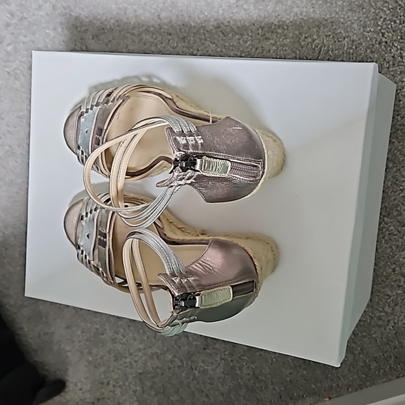 Enzo Angiolini ankle strap high heel sandals - Picture 3 of 5